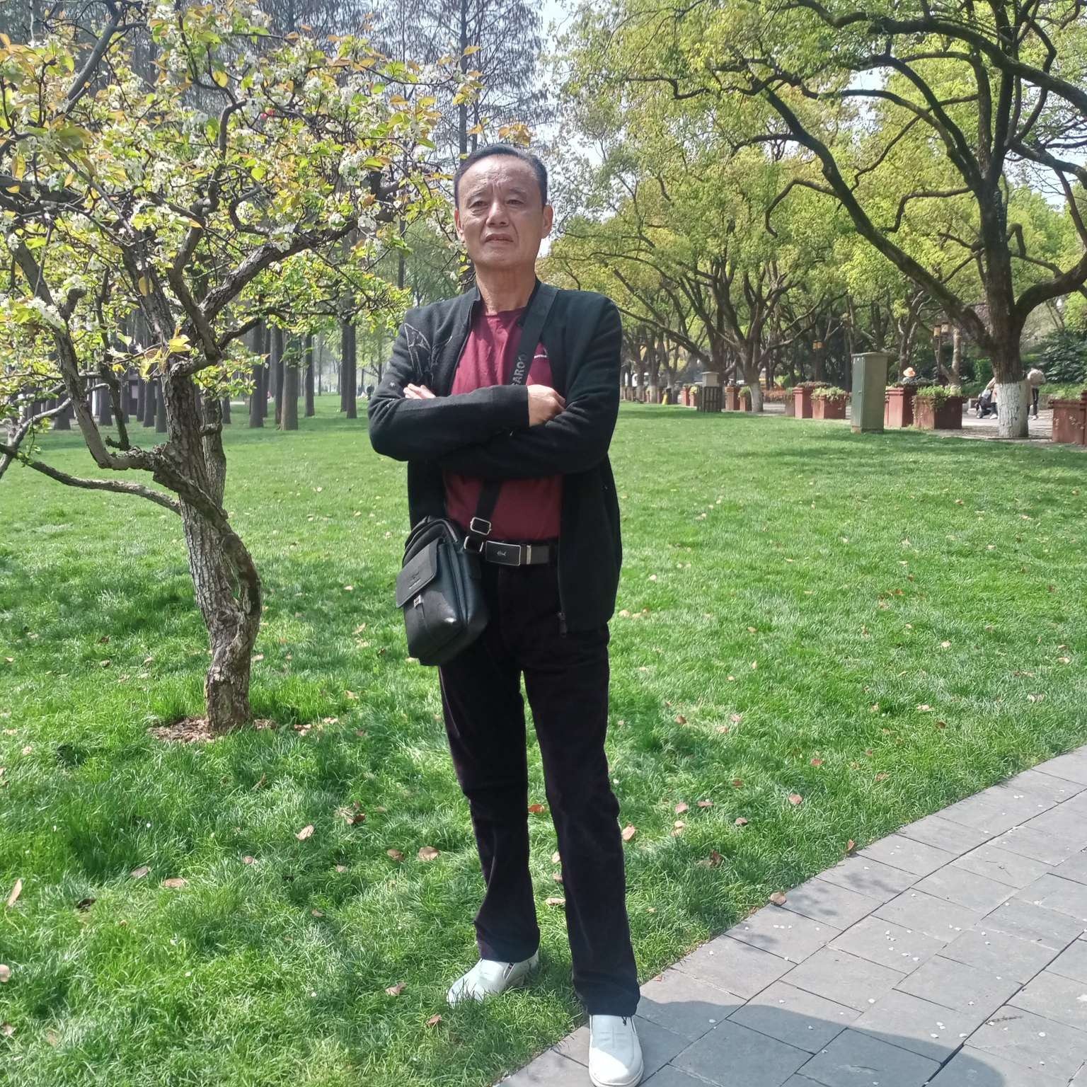 还单身等于微笑的照片