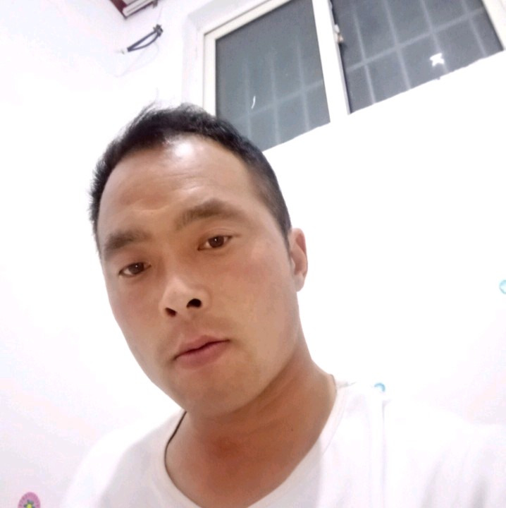 秋颜演变怕孤单的照片