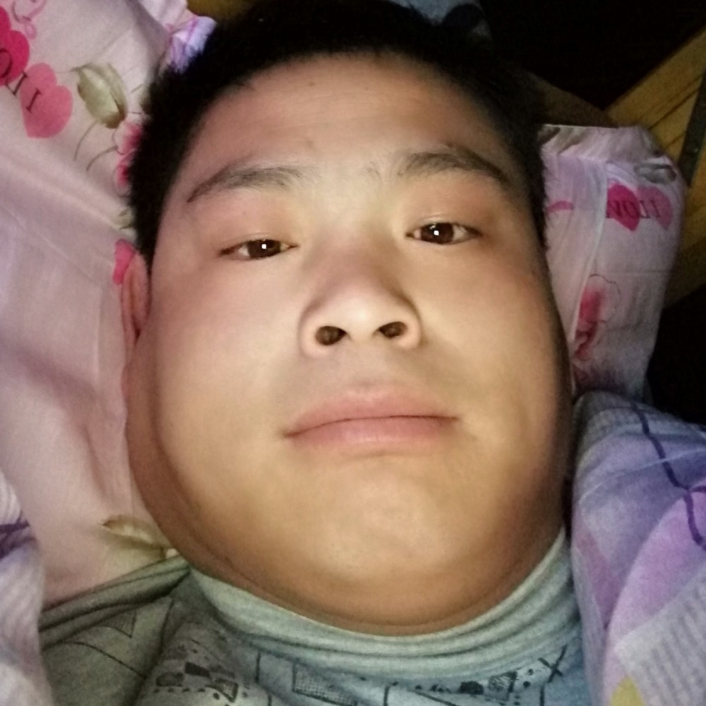 陈因的照片