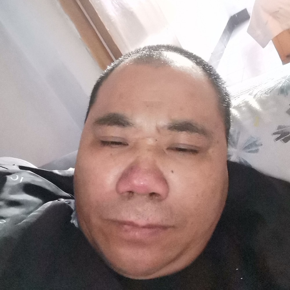 平常的暖光的照片