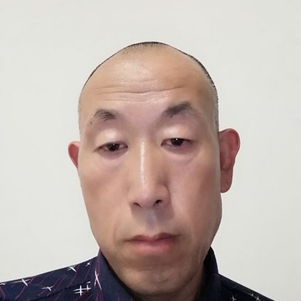 车到山前必有路灯的照片