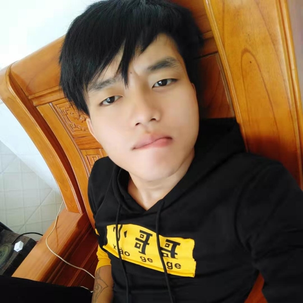 尊云爱听歌的照片