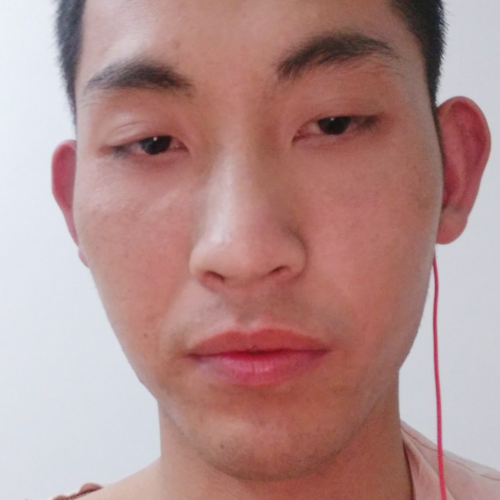 饱满的幻殇的照片
