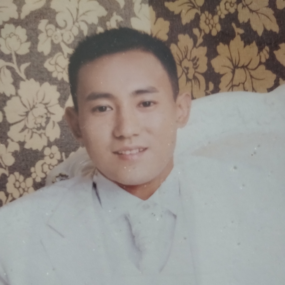 愉快与蓝天的照片