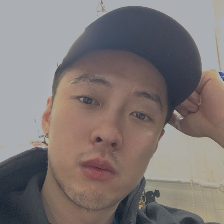 春媱相许彩色的照片