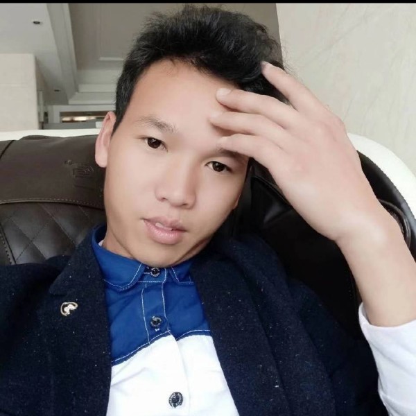 听话倾心雨的照片