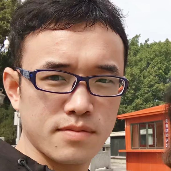 酷炫踢小笼包的照片