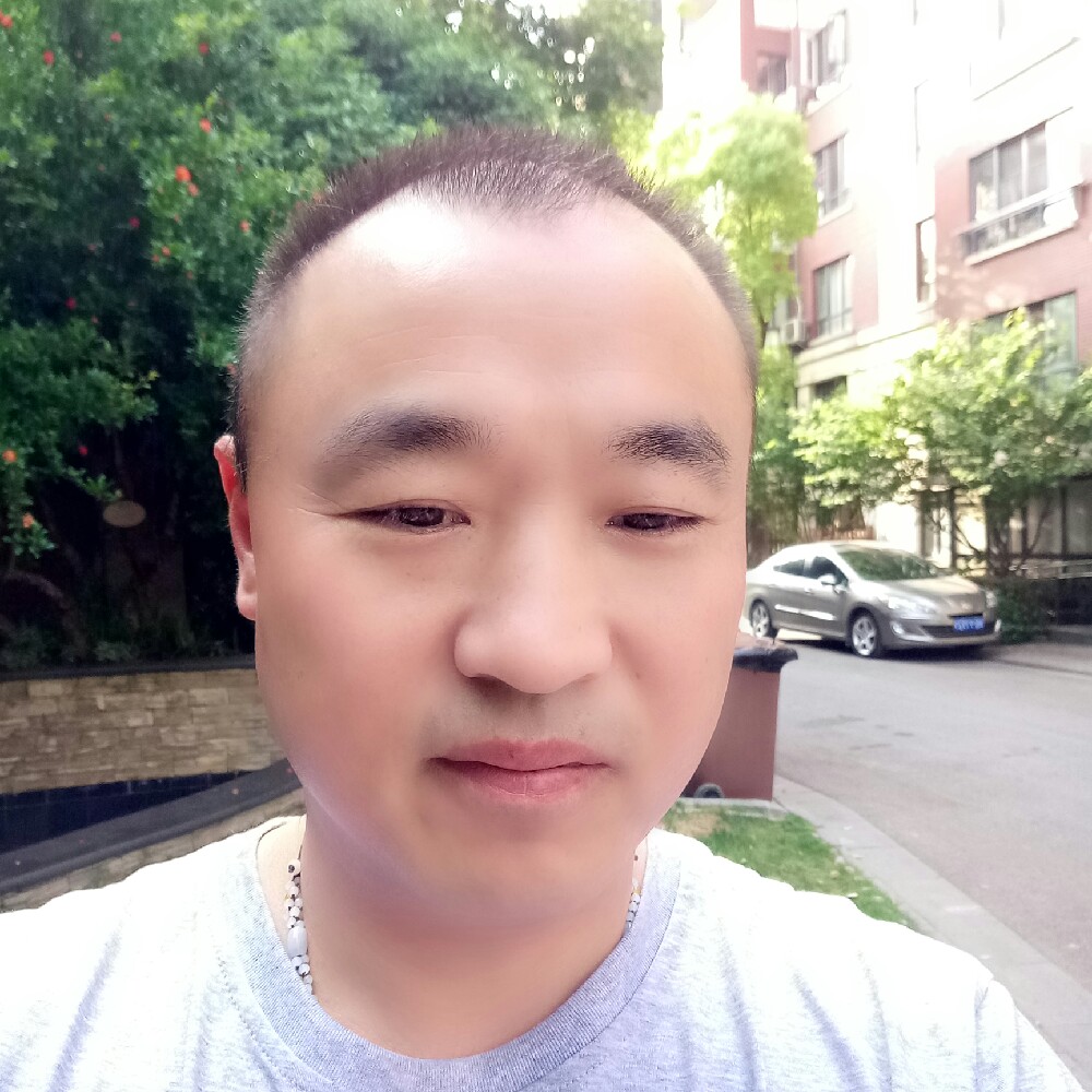 周传国的照片