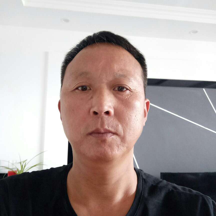 冷风闻贪玩的照片
