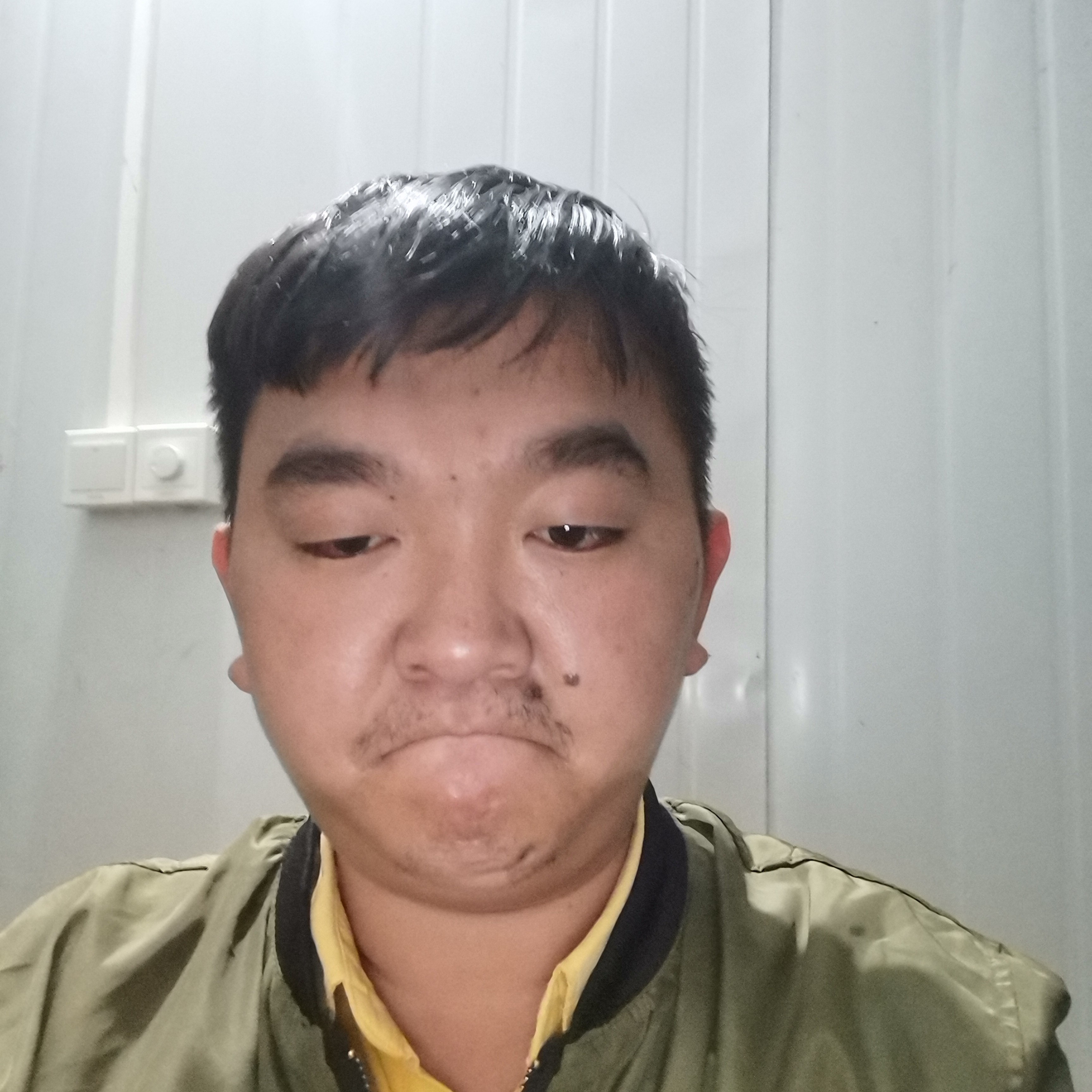 霓裳挽手孝顺的照片