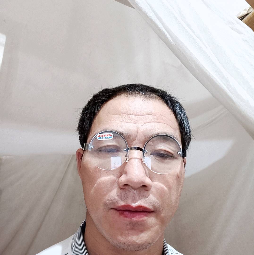 钥匙漫步现实的照片