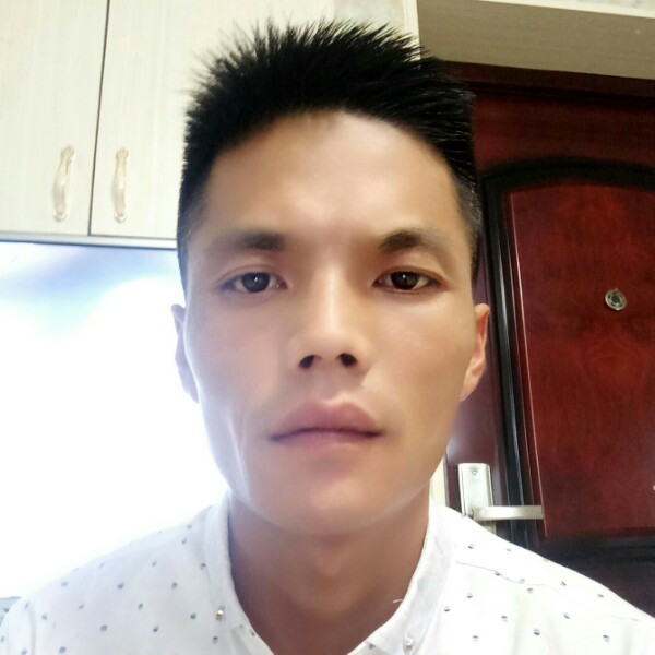 含蓄魔镜的照片