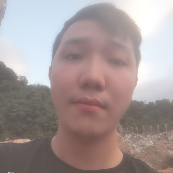 月亮回首清秀的照片
