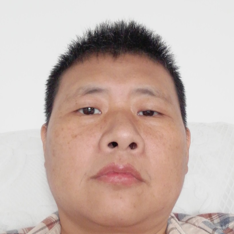 建炯的照片