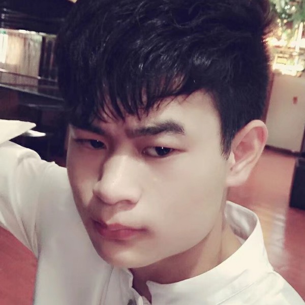 短靴浅吻不听话的的照片