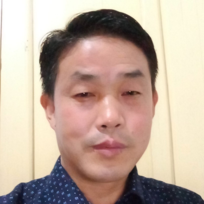 灵巧凝眸月饼的照片
