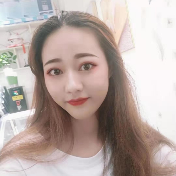 哭泣踢面包的照片
