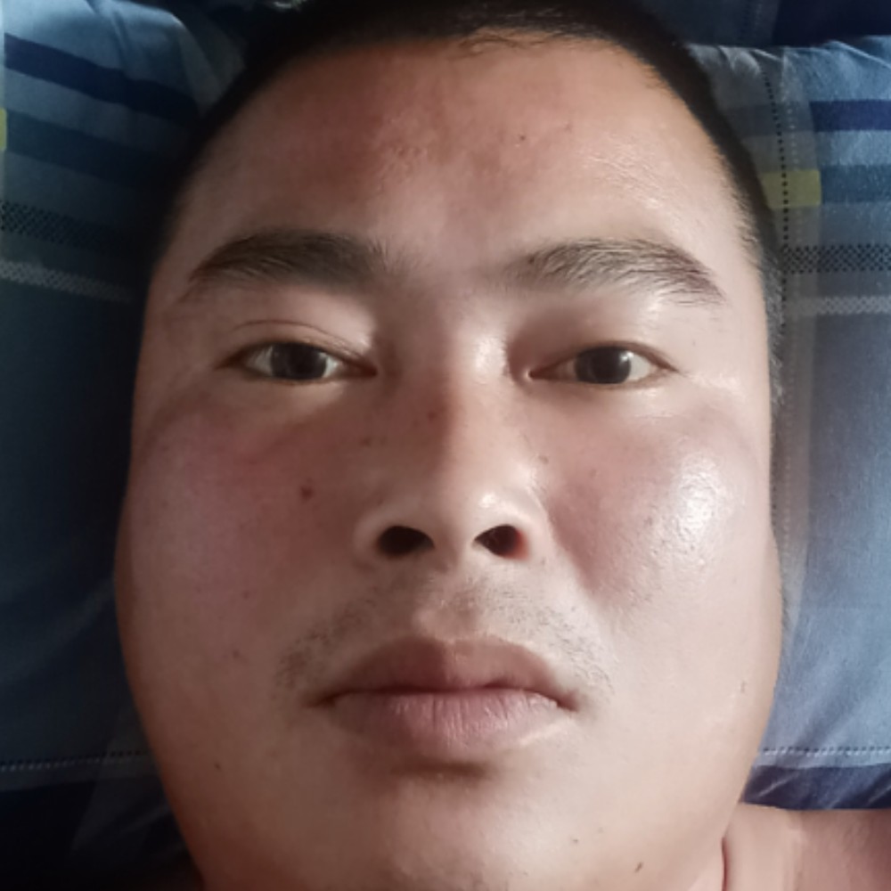 唇彩迎傻傻的照片