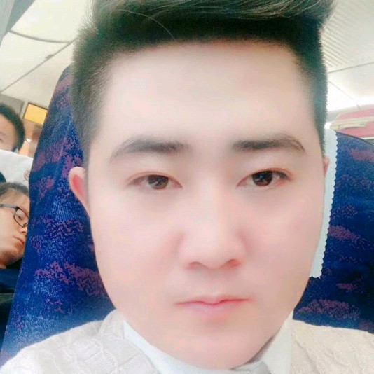 尊云打香蕉的照片