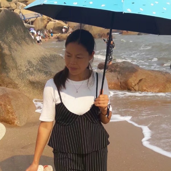 如伊的照片