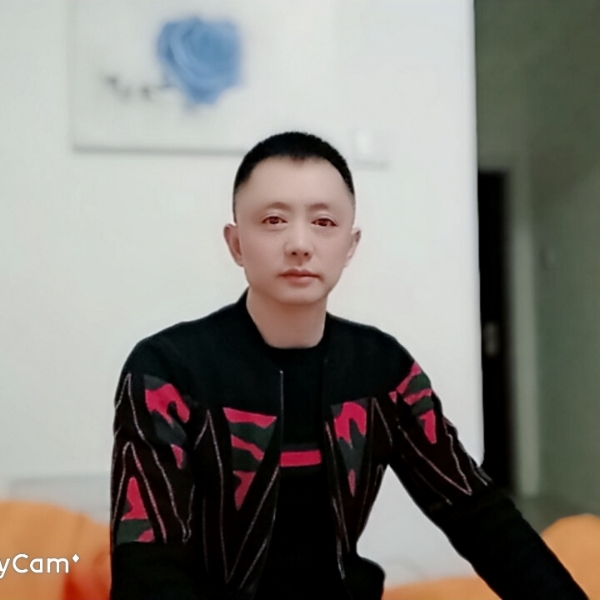腼腆自行车的照片