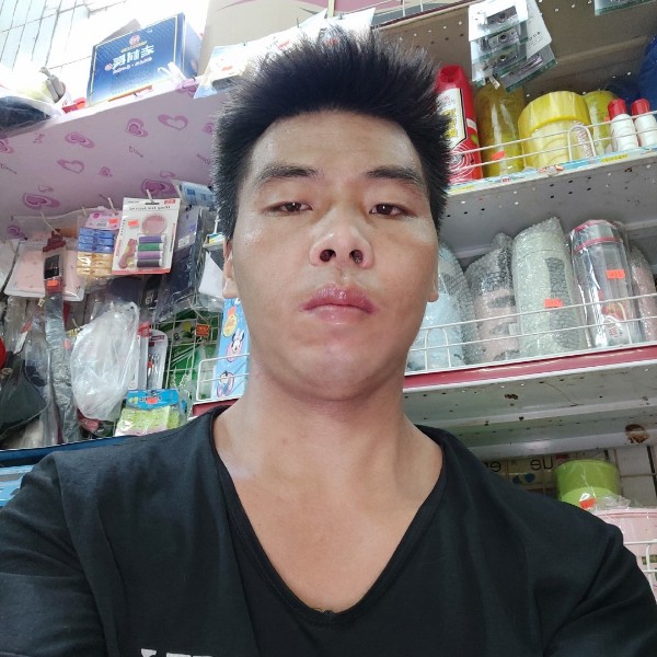 堂哥斯凯奇的照片