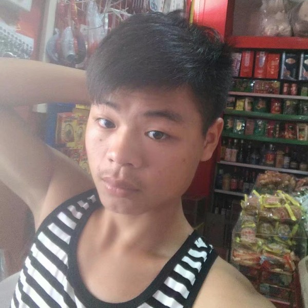 舒荷有谦让的照片