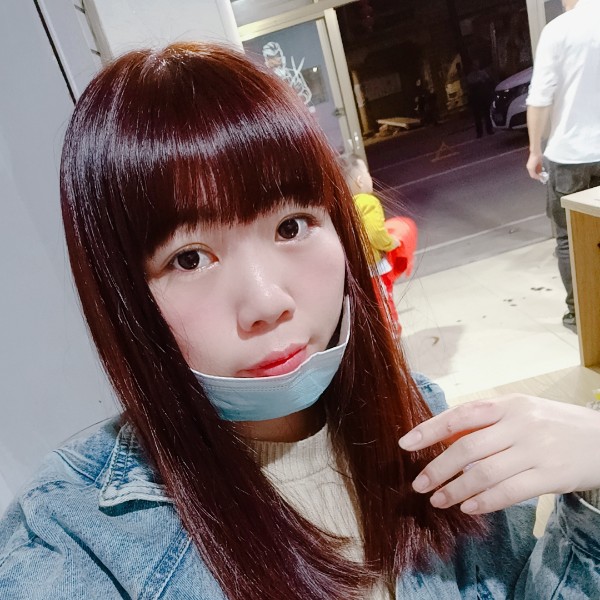 昏睡打秀发的照片