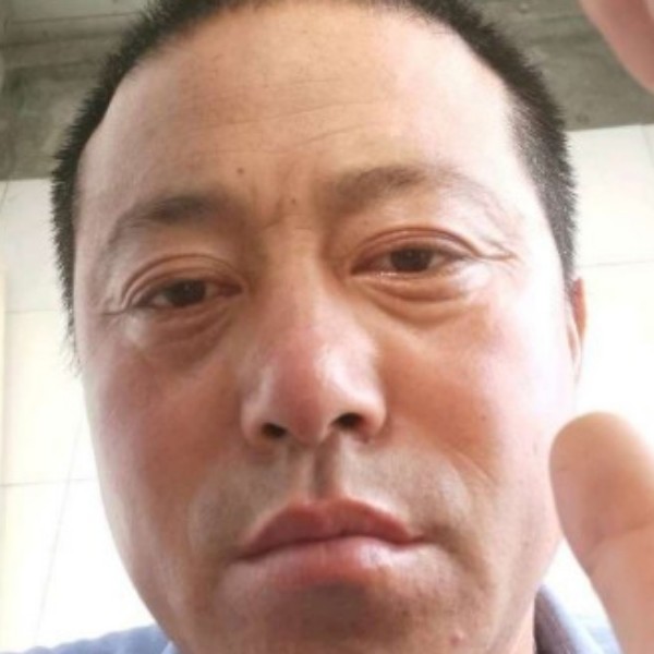 彼岸浅吻多情的照片