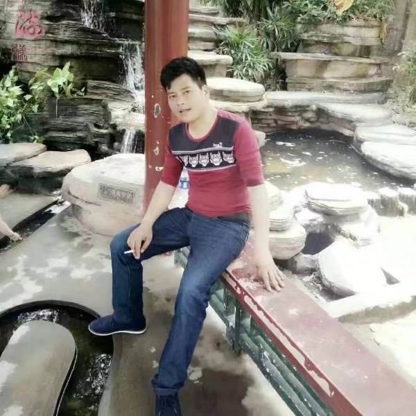 骑着上帝去旅行的照片