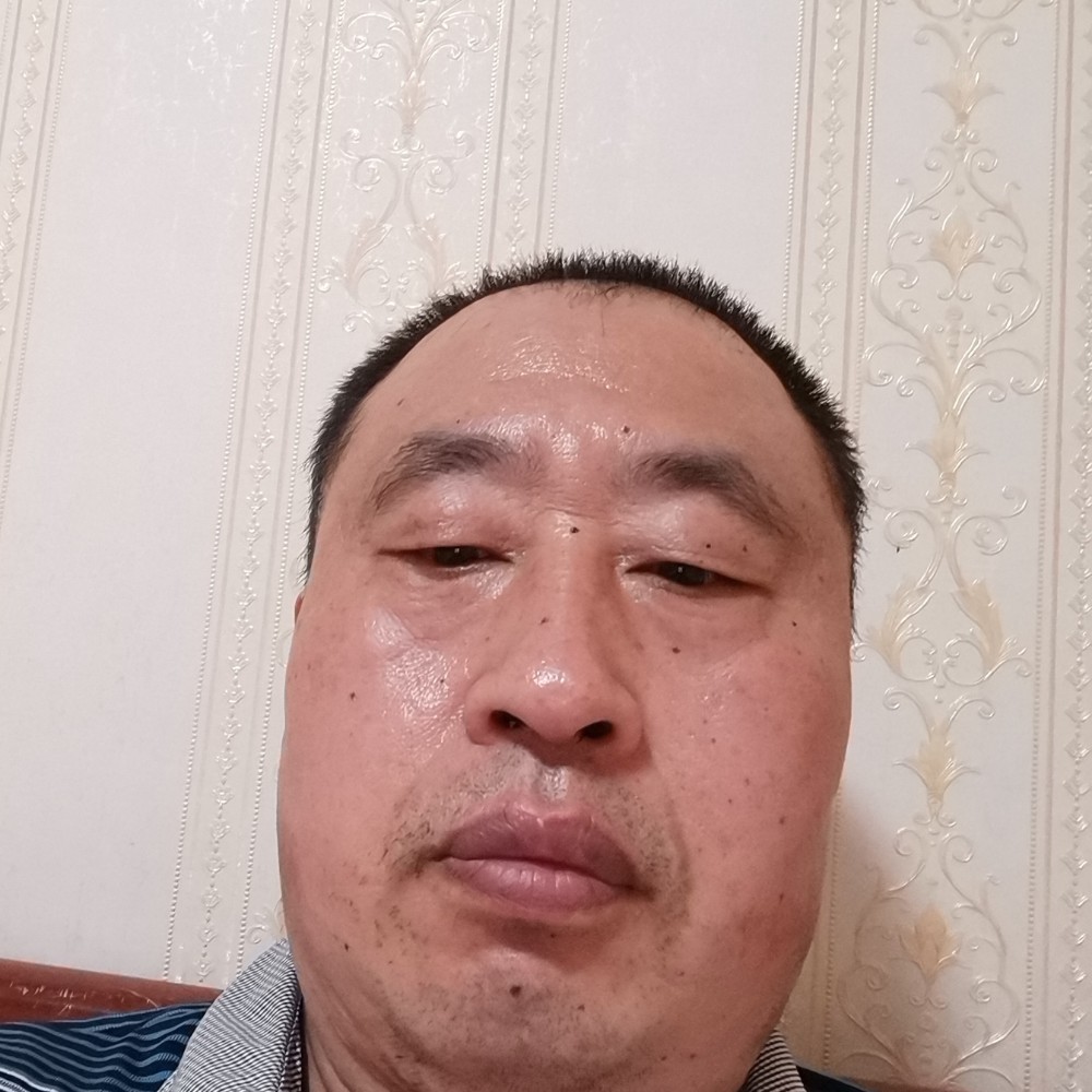 唇彩倾心土豪的照片