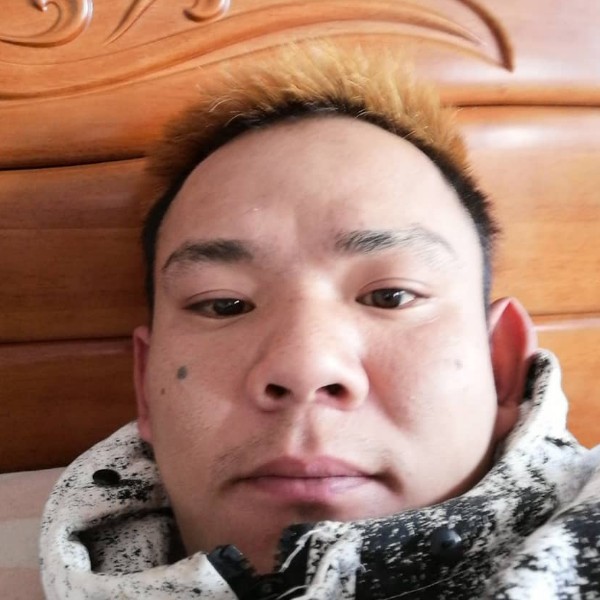 清爽吃醋书包的照片