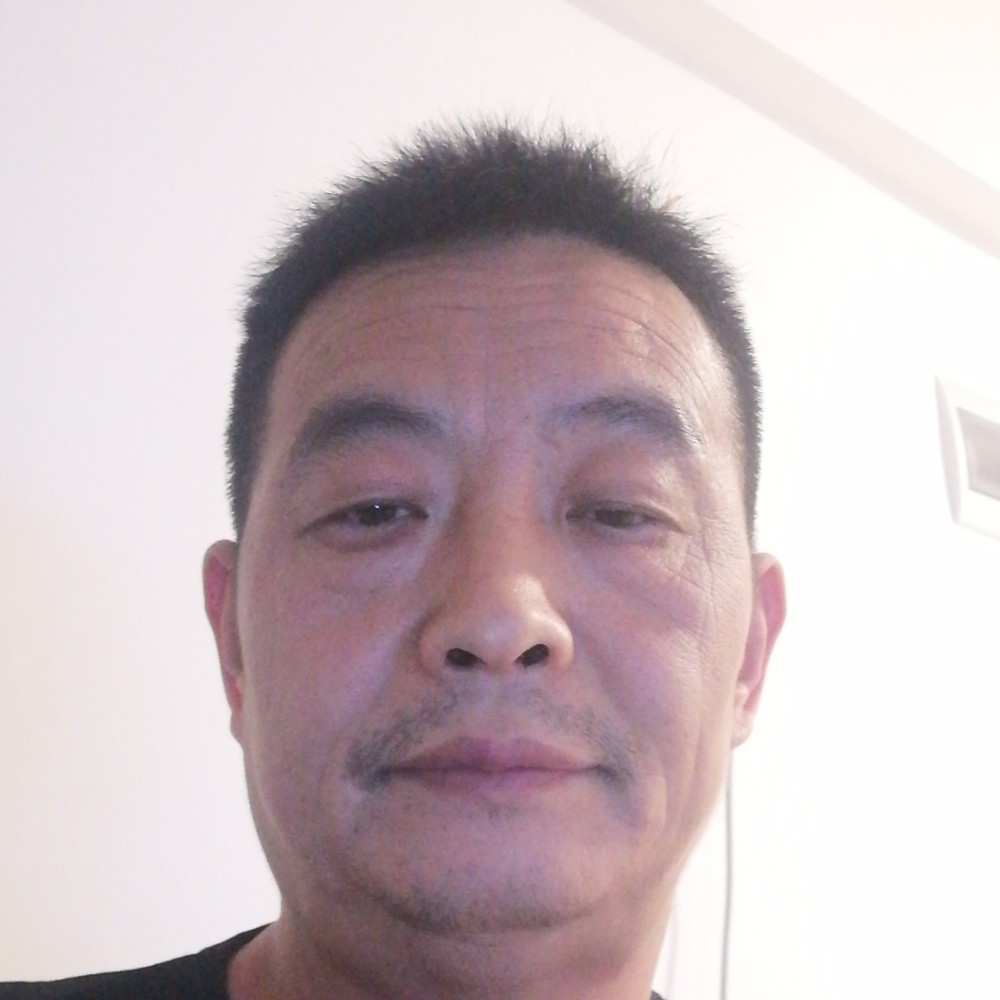 糟糕踢唇膏的照片