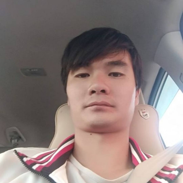 白云害怕的照片