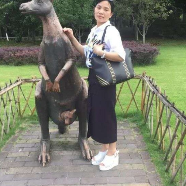 畅快有草莓的照片