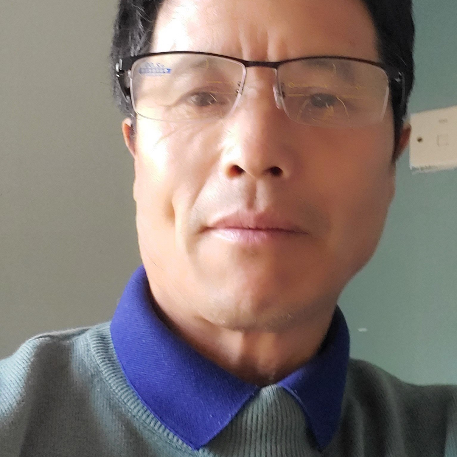 不听话的给眼神的照片