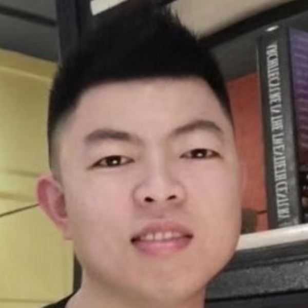 Lyn龙的照片