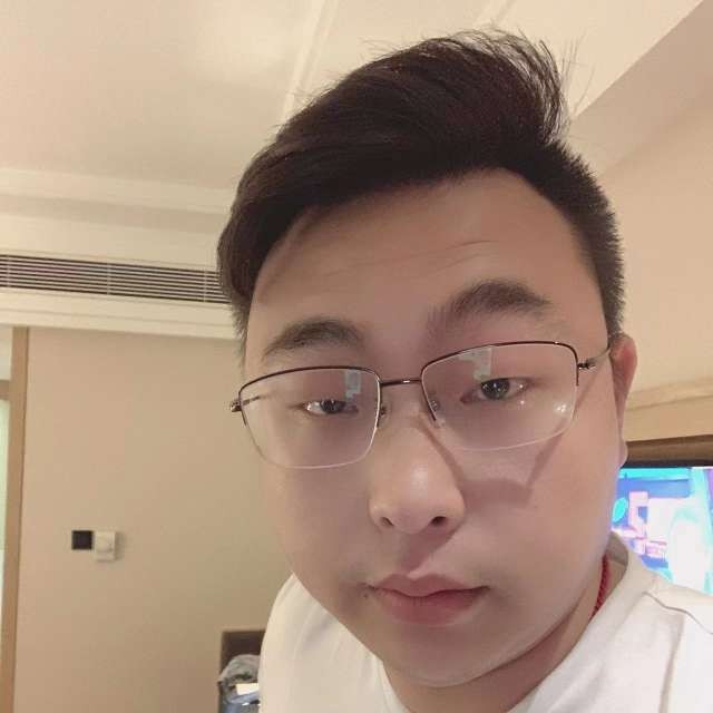 渣男俊的照片