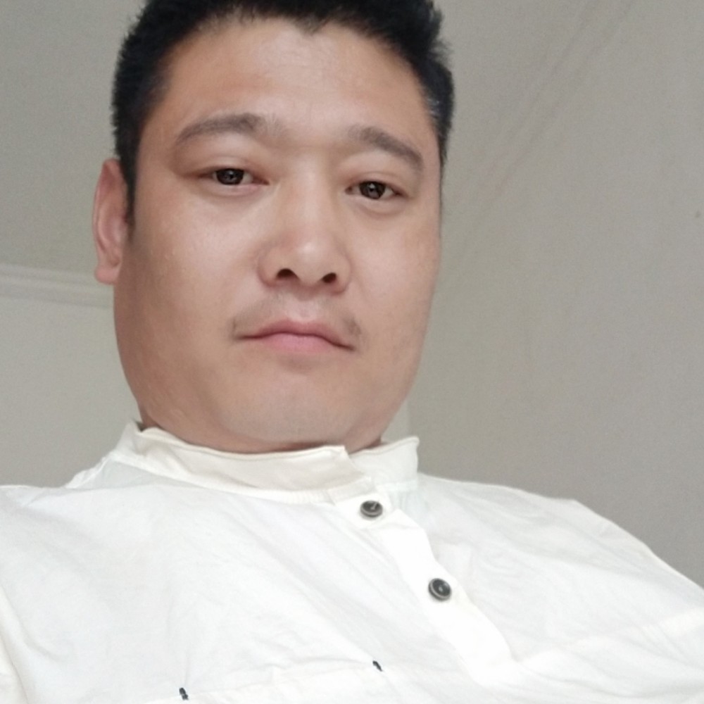 吴志兴的照片