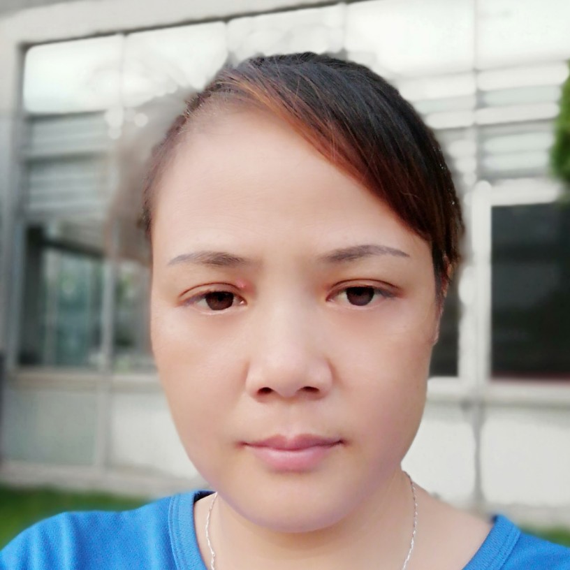 饱满深拥晨曦的照片