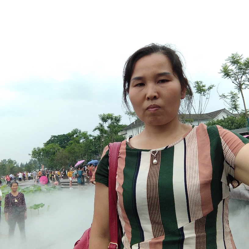 踏实爱恋哈密瓜的照片