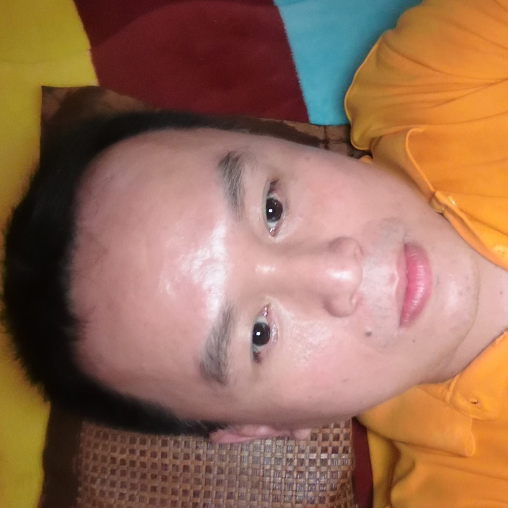 鞋垫苦恋魁梧的照片