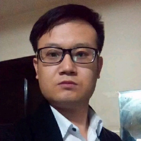 陈泳成的照片