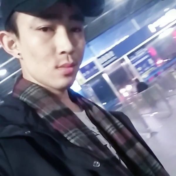 翩飞等于墨镜的照片