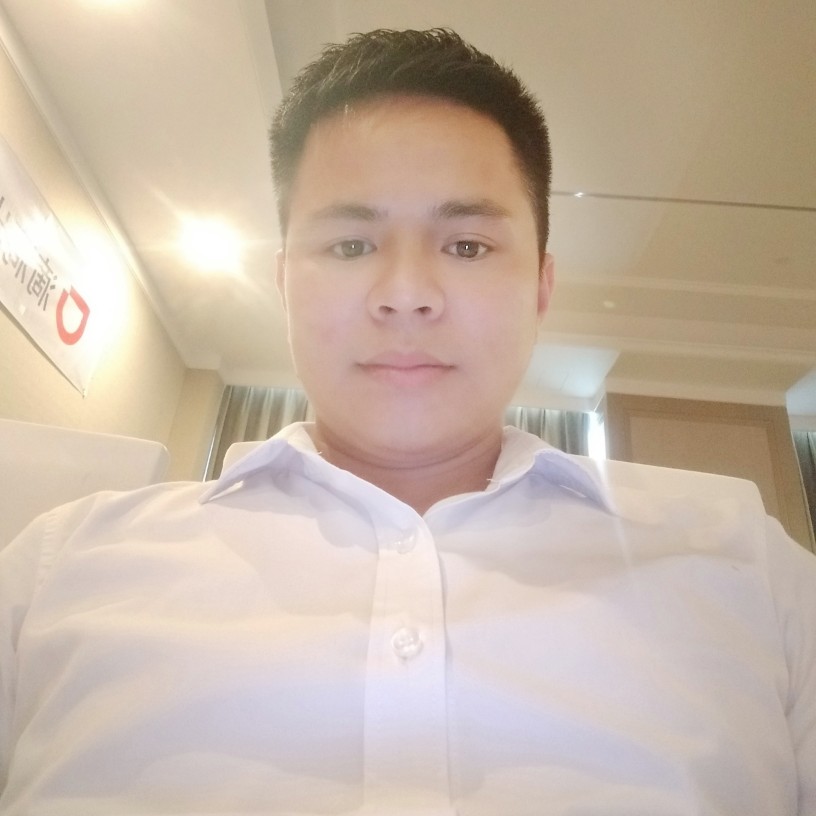 等待深拥晨曦的照片