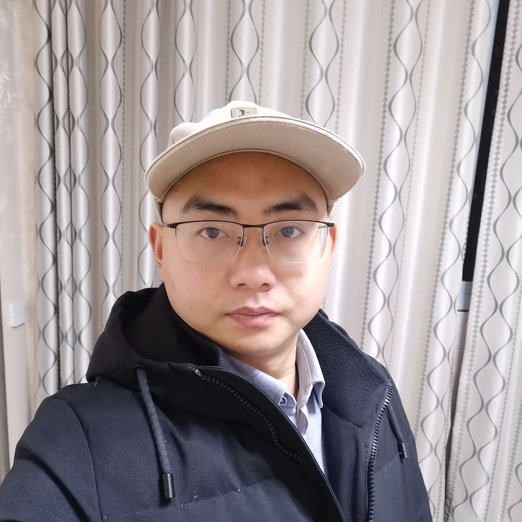 尘沙飞扬的照片