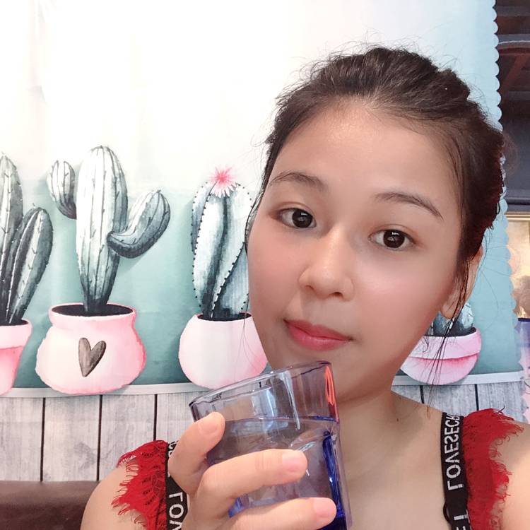 不粉的粉红豹的照片