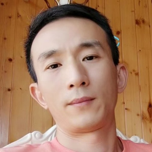 前行TAN的照片