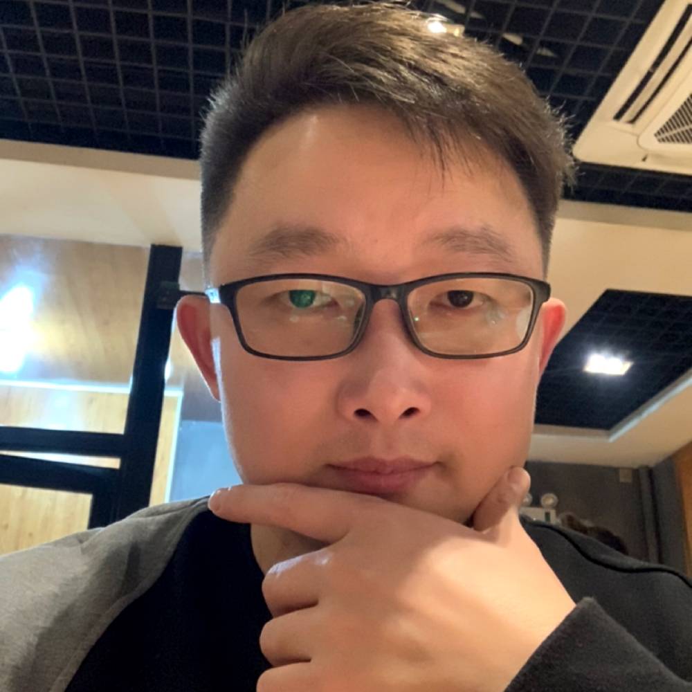 梳篦湖的牧马人的照片