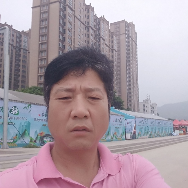 建男的照片